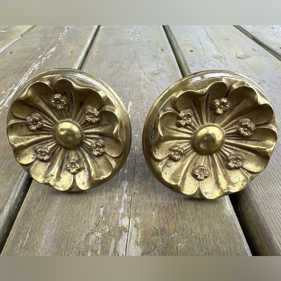 Antique Victorian Set of 2 Ormolu Gilded Bronze Floral Drapery Curtain Tiebacks - Picture 3 of 12